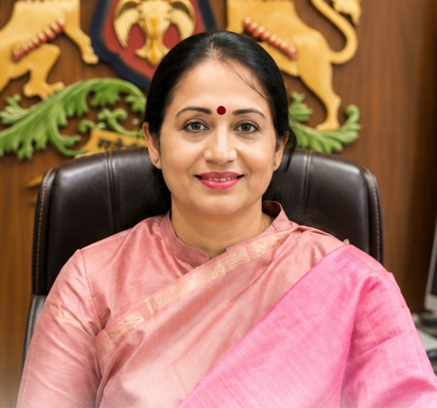 Dr. Shalini Rajneesh
